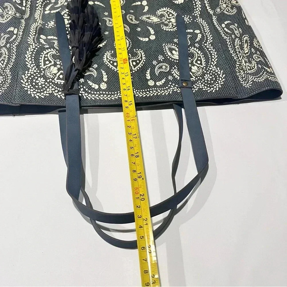 T-shirt & Jeans brand boho tote bag with tassels blue white lightweight - Picture 5 of 7